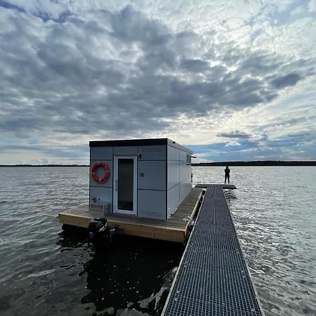 Hausboot Classic Πλωτό κατάλυμα